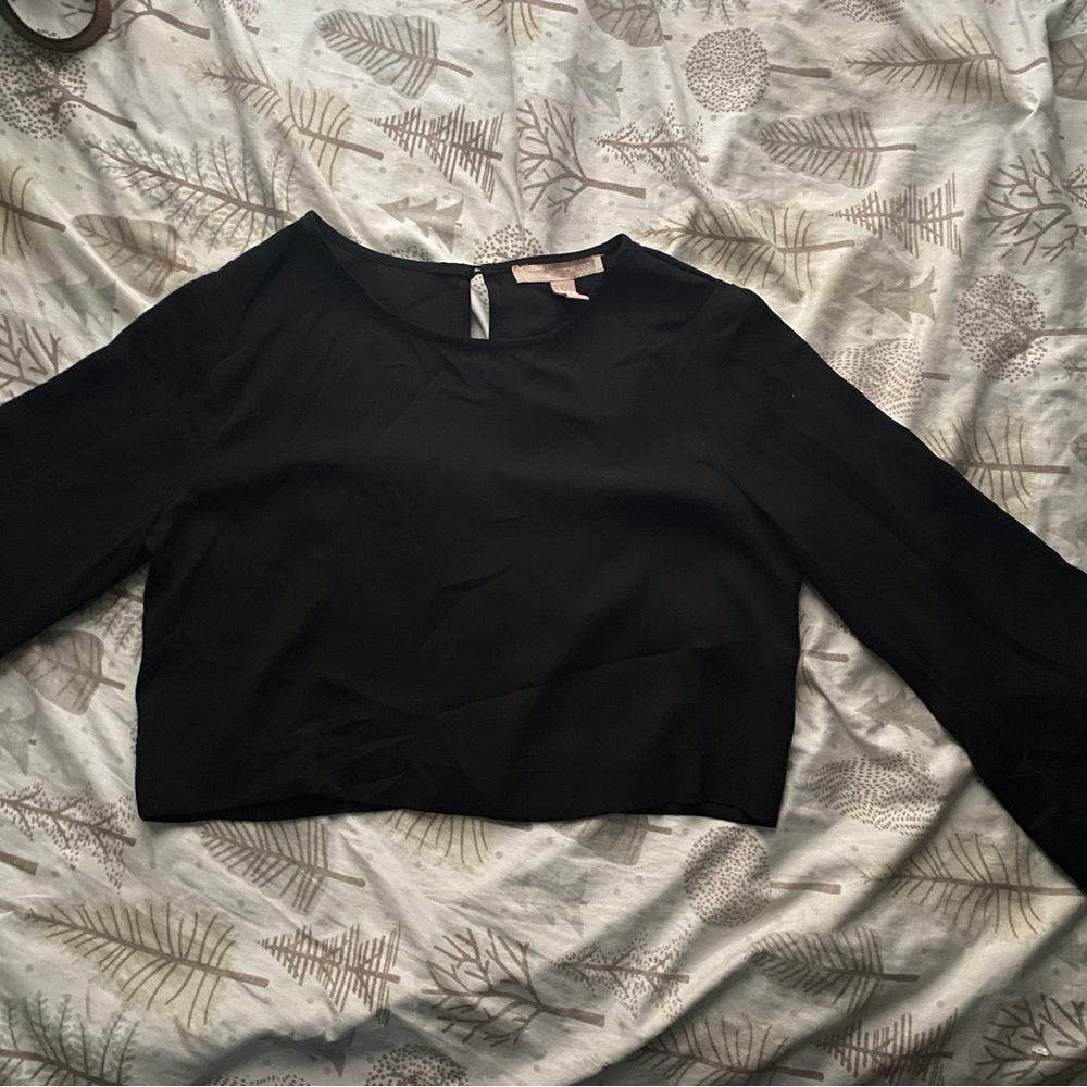 Black Women's Long-Sleeve Cropped Top